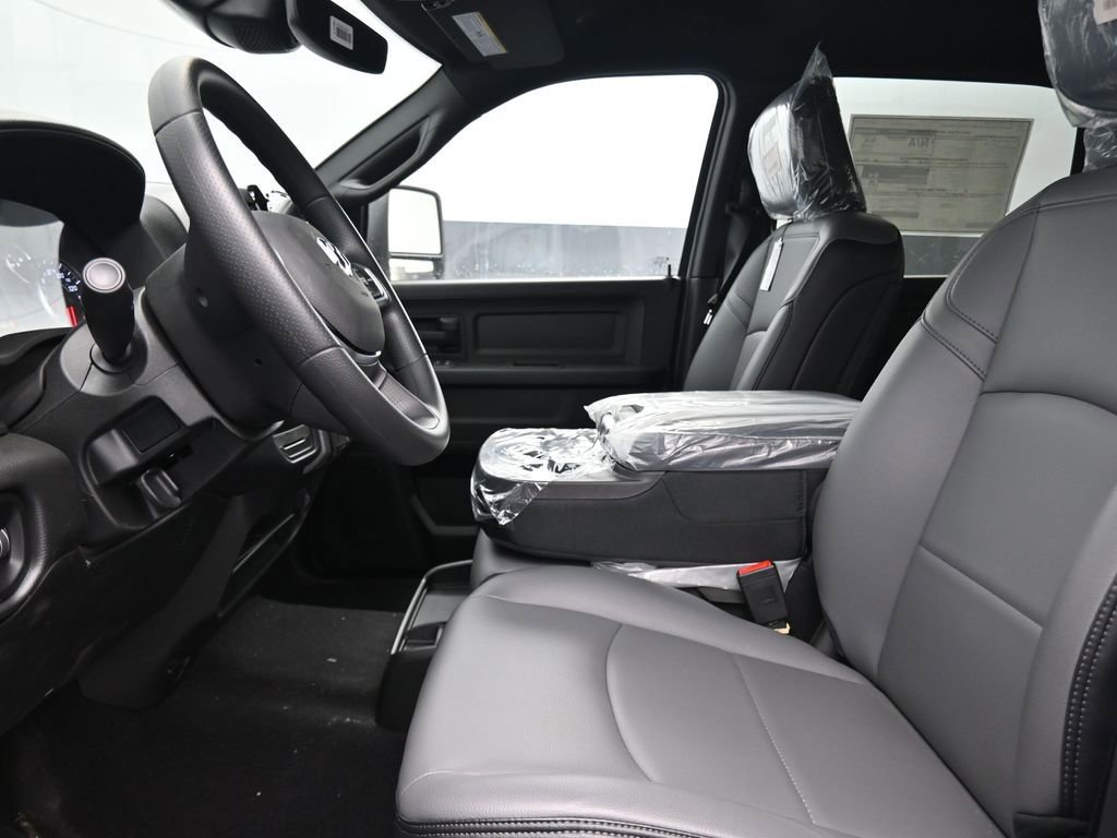 New 2025 RAM 2500 Tradesman image 4