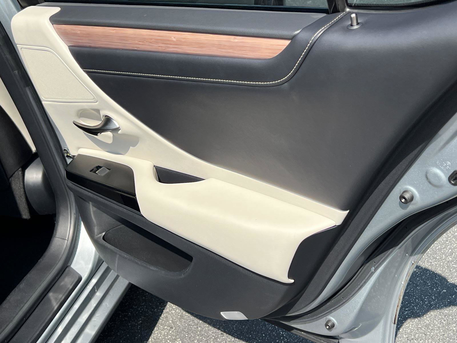 Certified 2023 Lexus ES 350 w/ Premium Package image 10