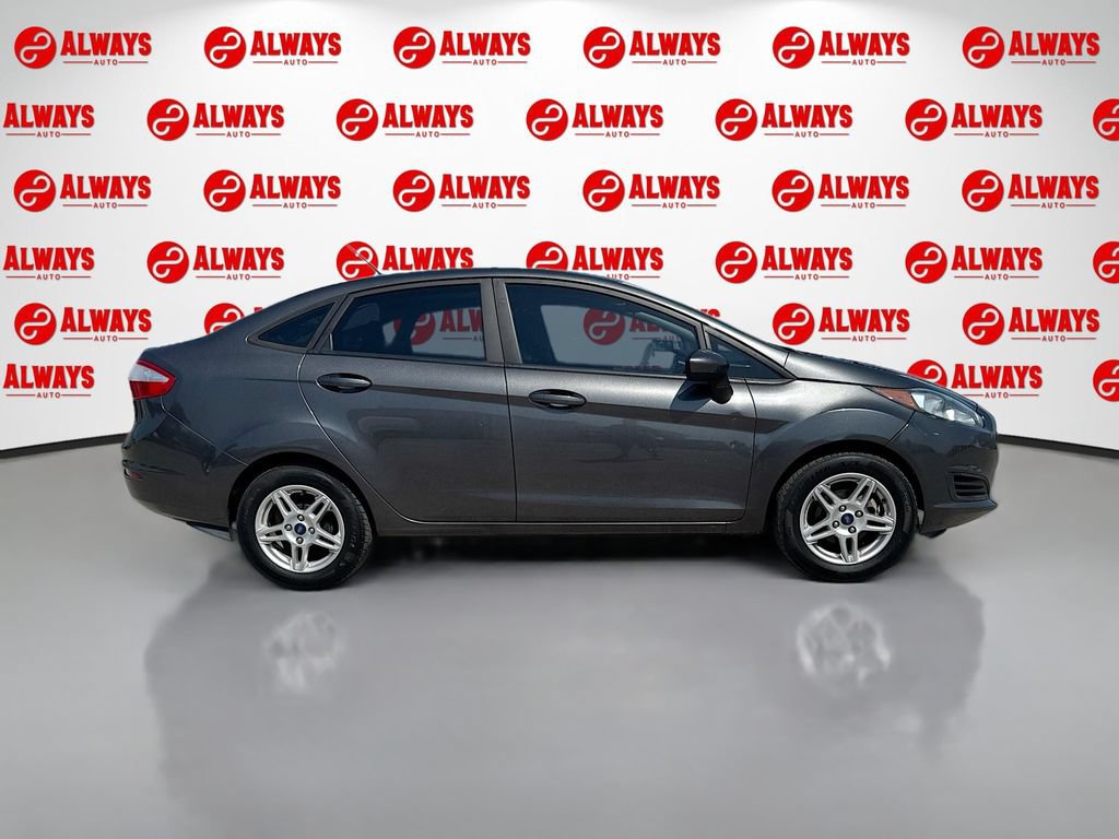 Used 2019 Ford Fiesta SE FWD image 4