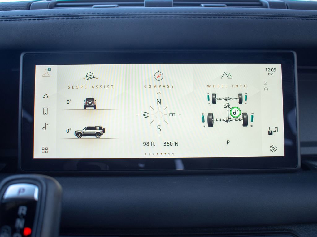 Used 2023 Land Rover Defender 110 X-Dynamic SE image 23