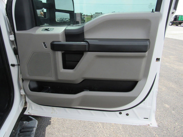 Used 2019 Ford F350 XL w/ Power Equipment Group AWD/4WD image 12