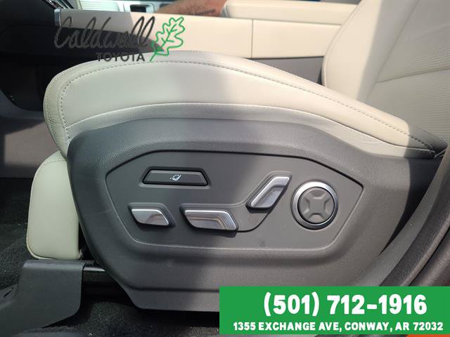 Used 2025 Hyundai Santa Fe Calligraphy FWD image 22