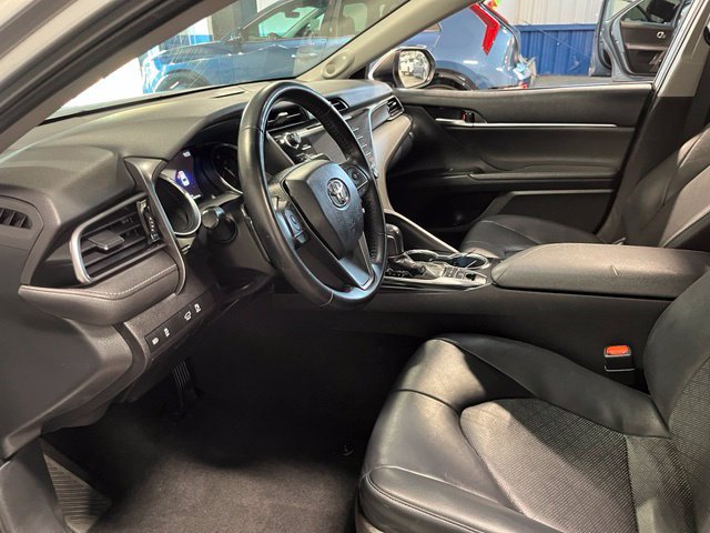Used 2019 Toyota Camry XSE w/ Navigation Package FWD image 23