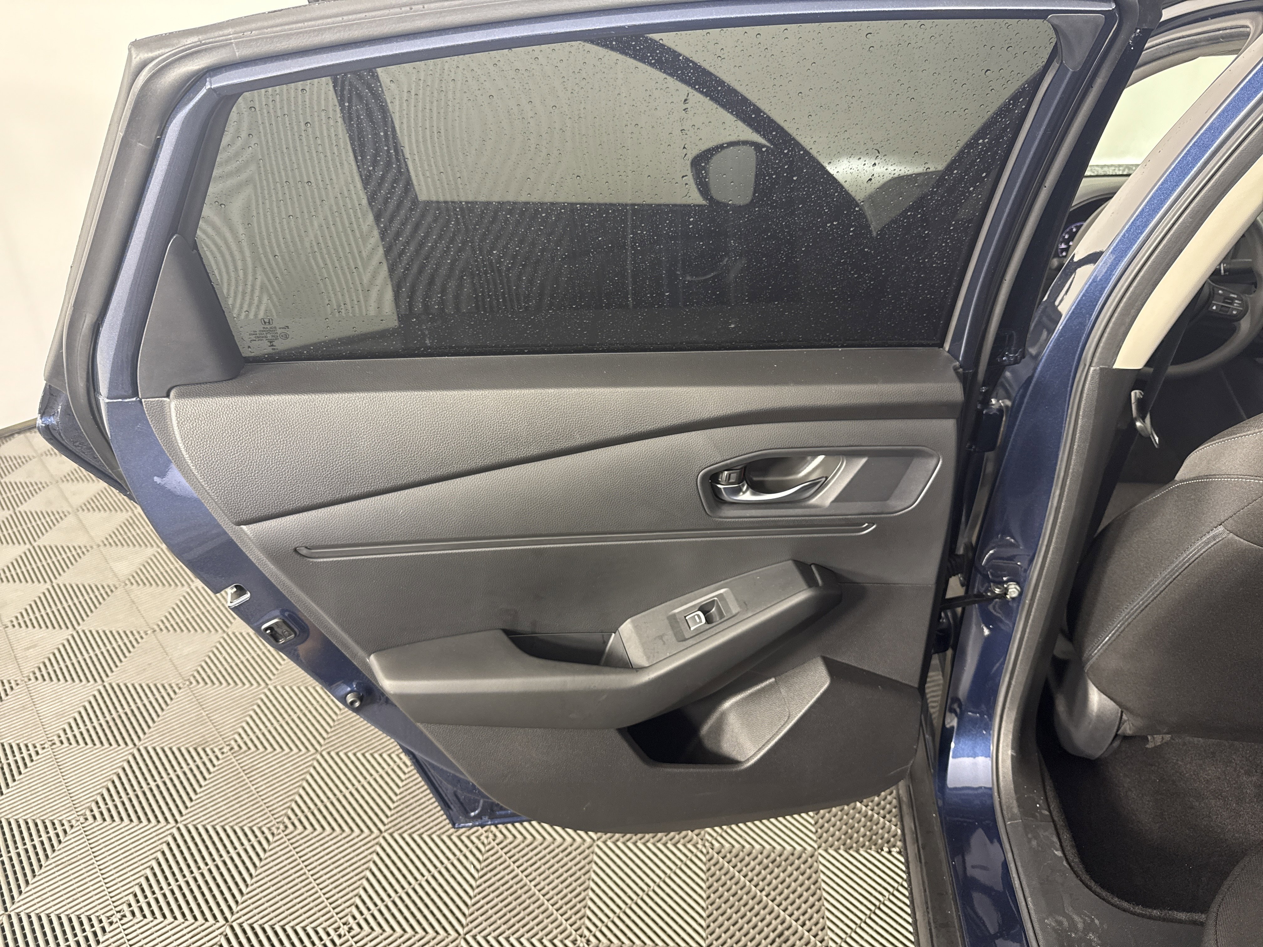 Certified 2023 Honda Accord EX image 18