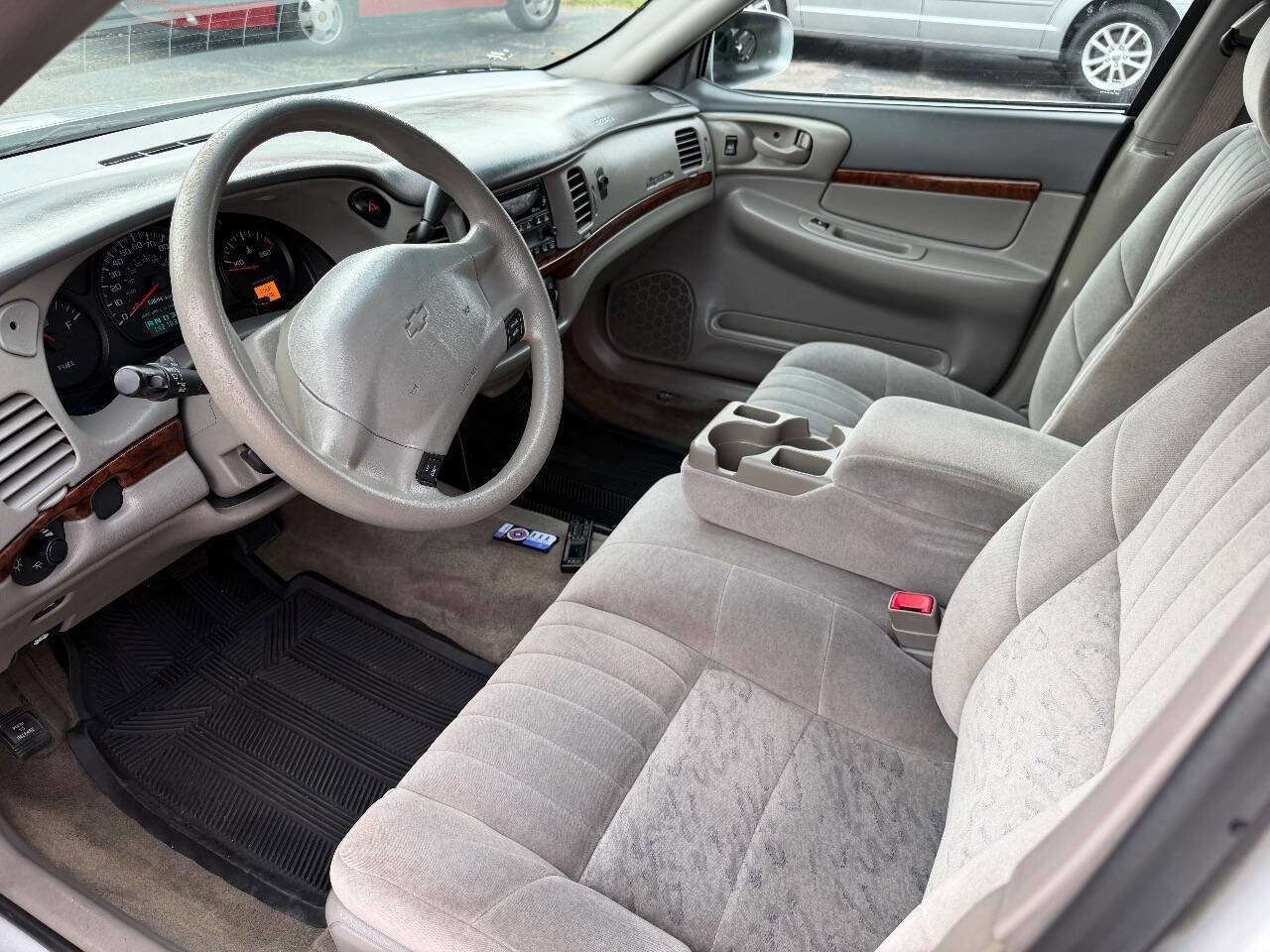 Used 2002 Chevrolet Impala w/ Preferred Equipment Group image 9