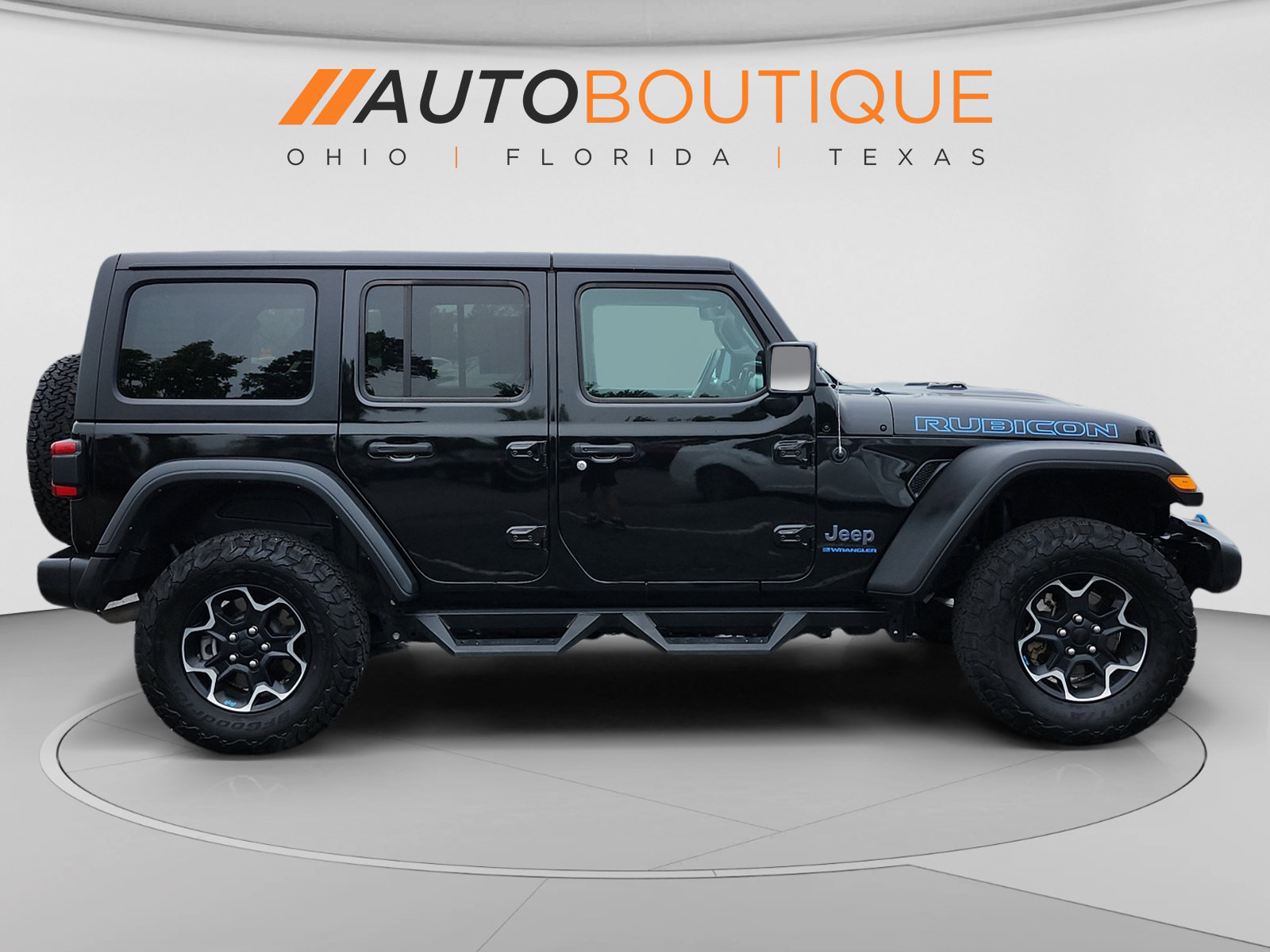 Used 2023 Jeep Wrangler Unlimited Rubicon 4xe w/ Cold Weather Group AWD/4WD image 7