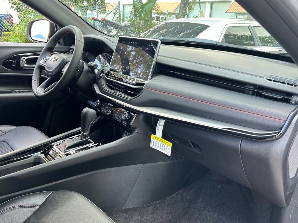 New 2026 Jeep Compass Trailhawk image 31