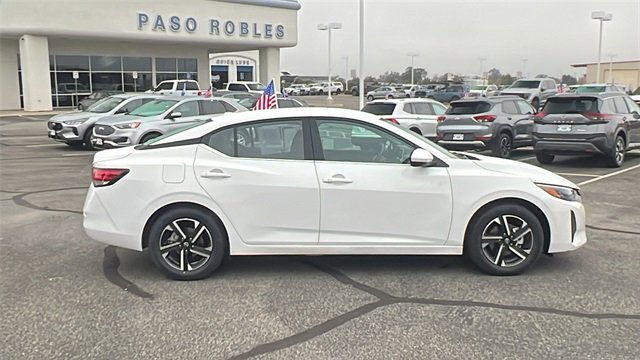 Used 2024 Nissan Sentra SV image 2