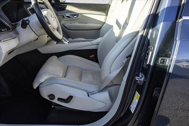 Used 2023 Volvo XC90 B6 Ultimate w/ Protection Package Premier image 11