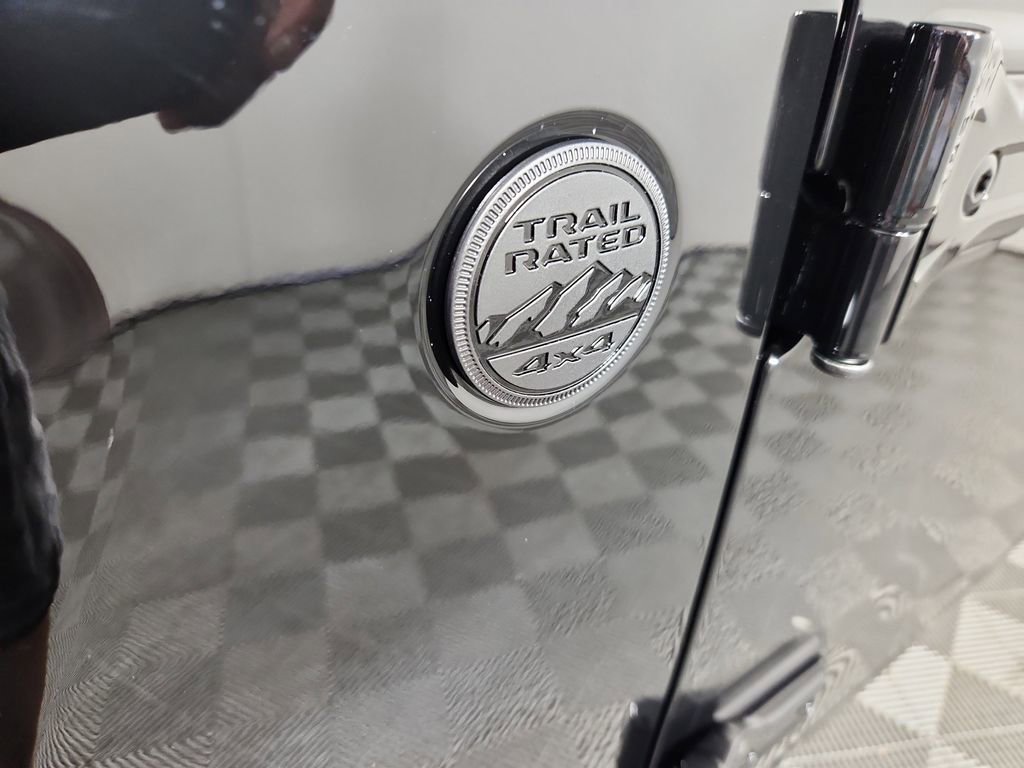 New 2025 Jeep Gladiator Sport image 10