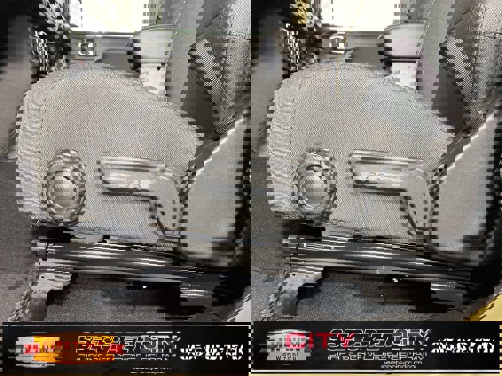 New 2025 Jeep Gladiator Sport image 13