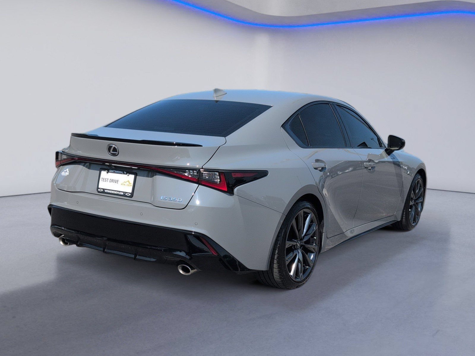 Used 2025 Lexus IS 350 F Sport RWD image 3