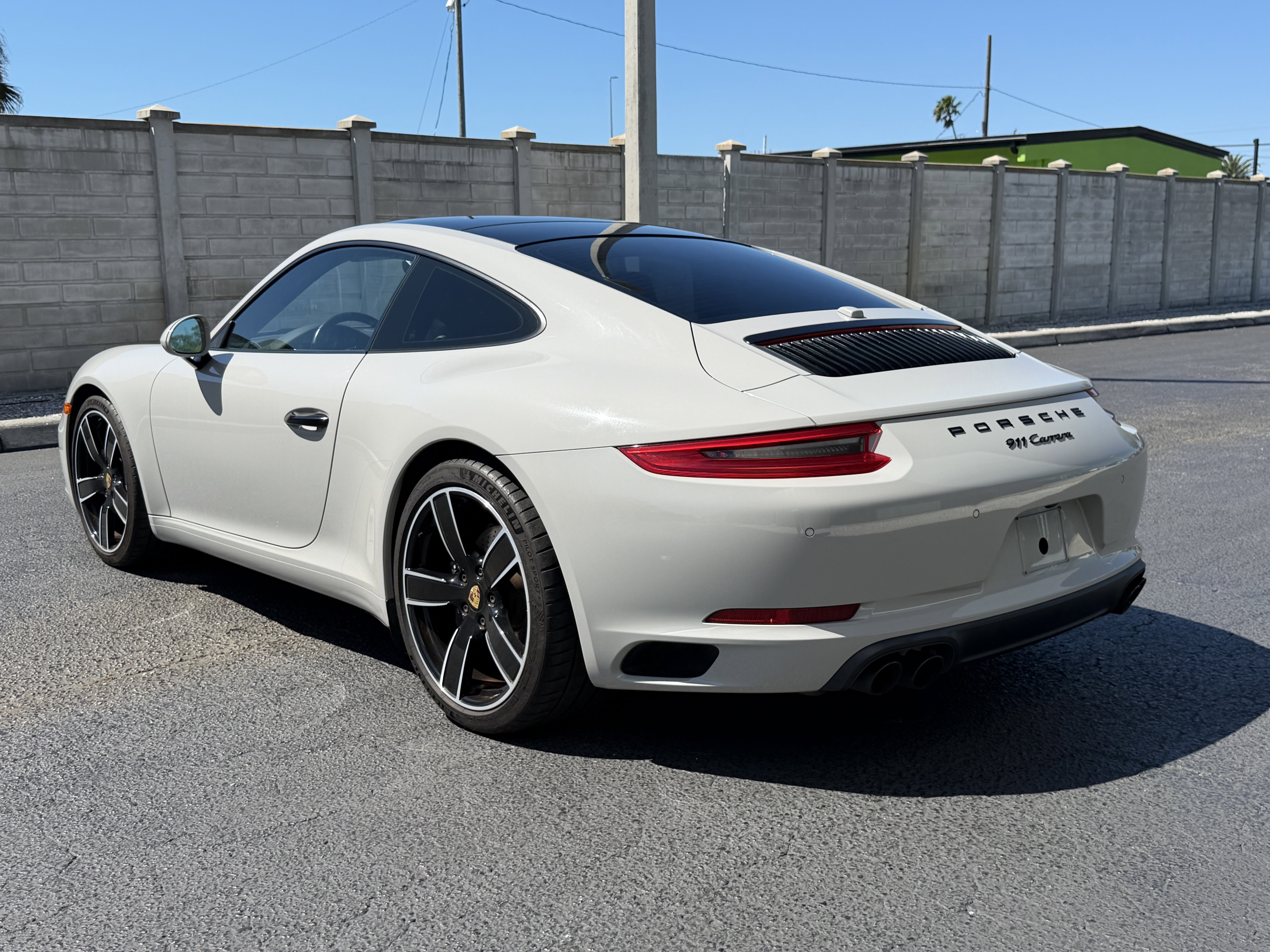 Certified 2018 Porsche 911 Carrera RWD image 3