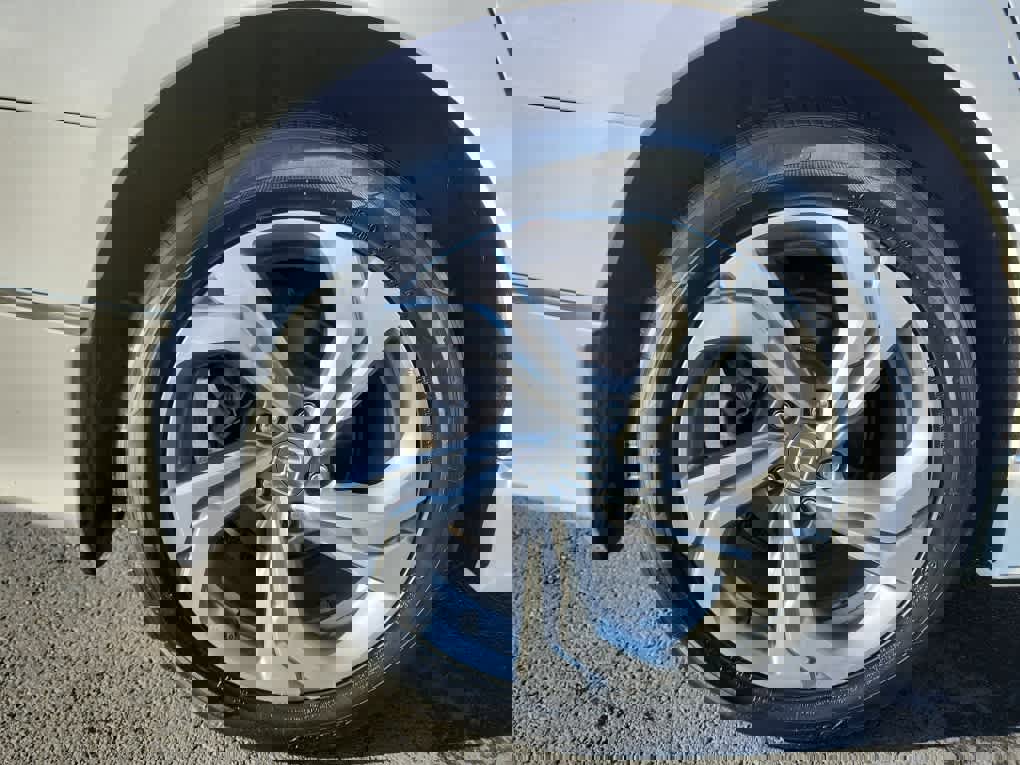 Used 2018 Honda Accord EX-L image 10