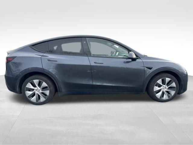 Used 2023 Tesla Model Y Long Range image 9