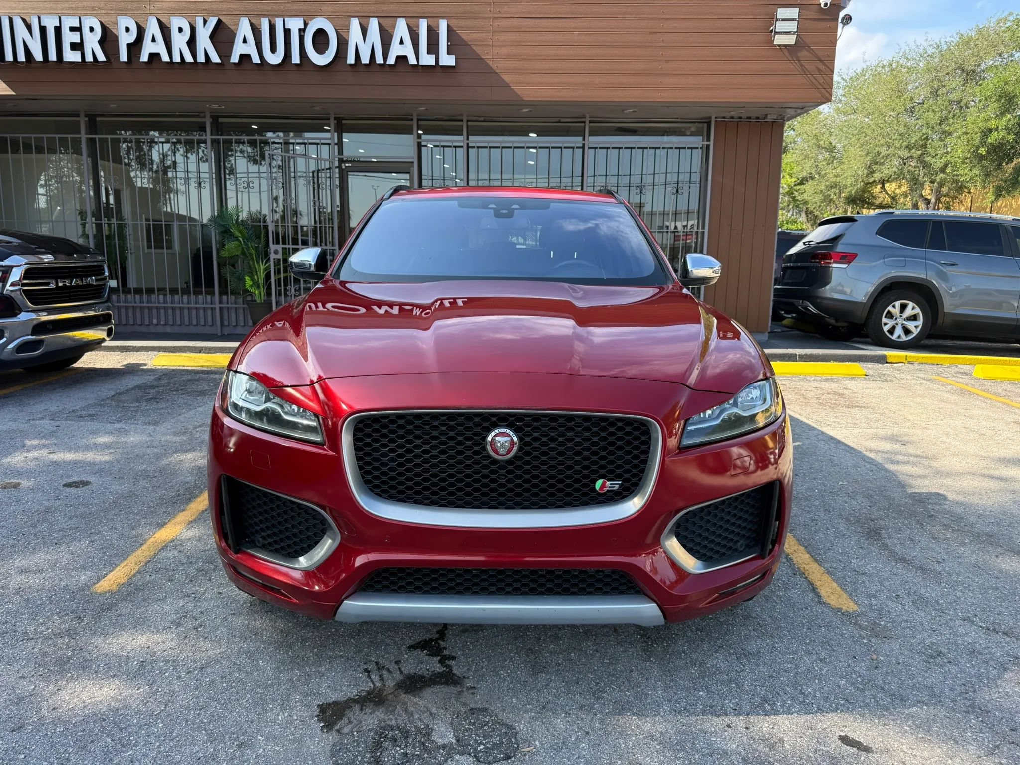 Used 2018 Jaguar F-PACE S AWD/4WD image 2