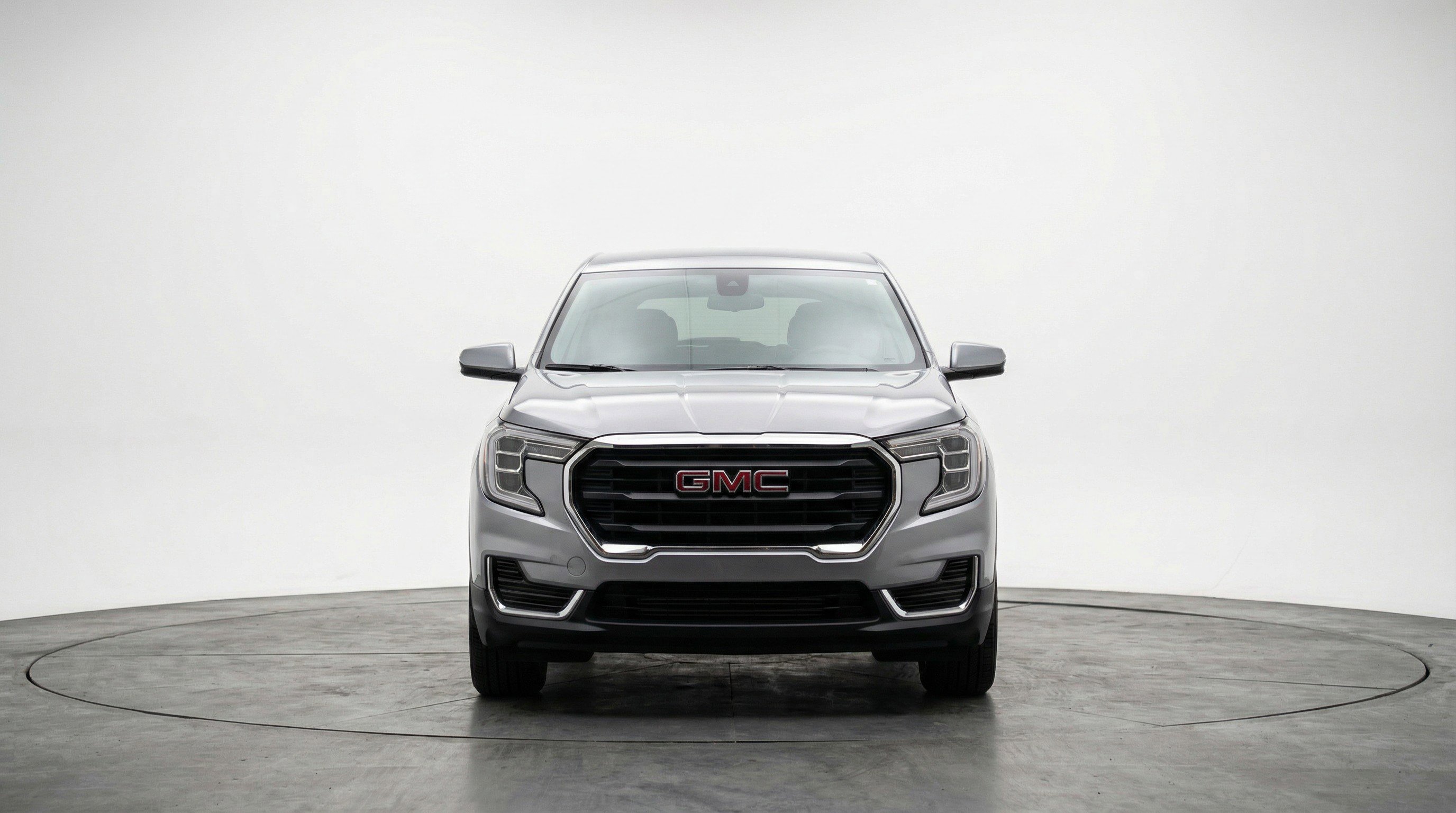 Used 2024 GMC Terrain SLE image 2