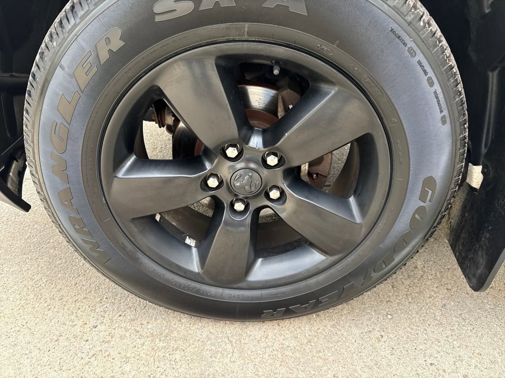 Used 2018 RAM 1500 SLT image 27