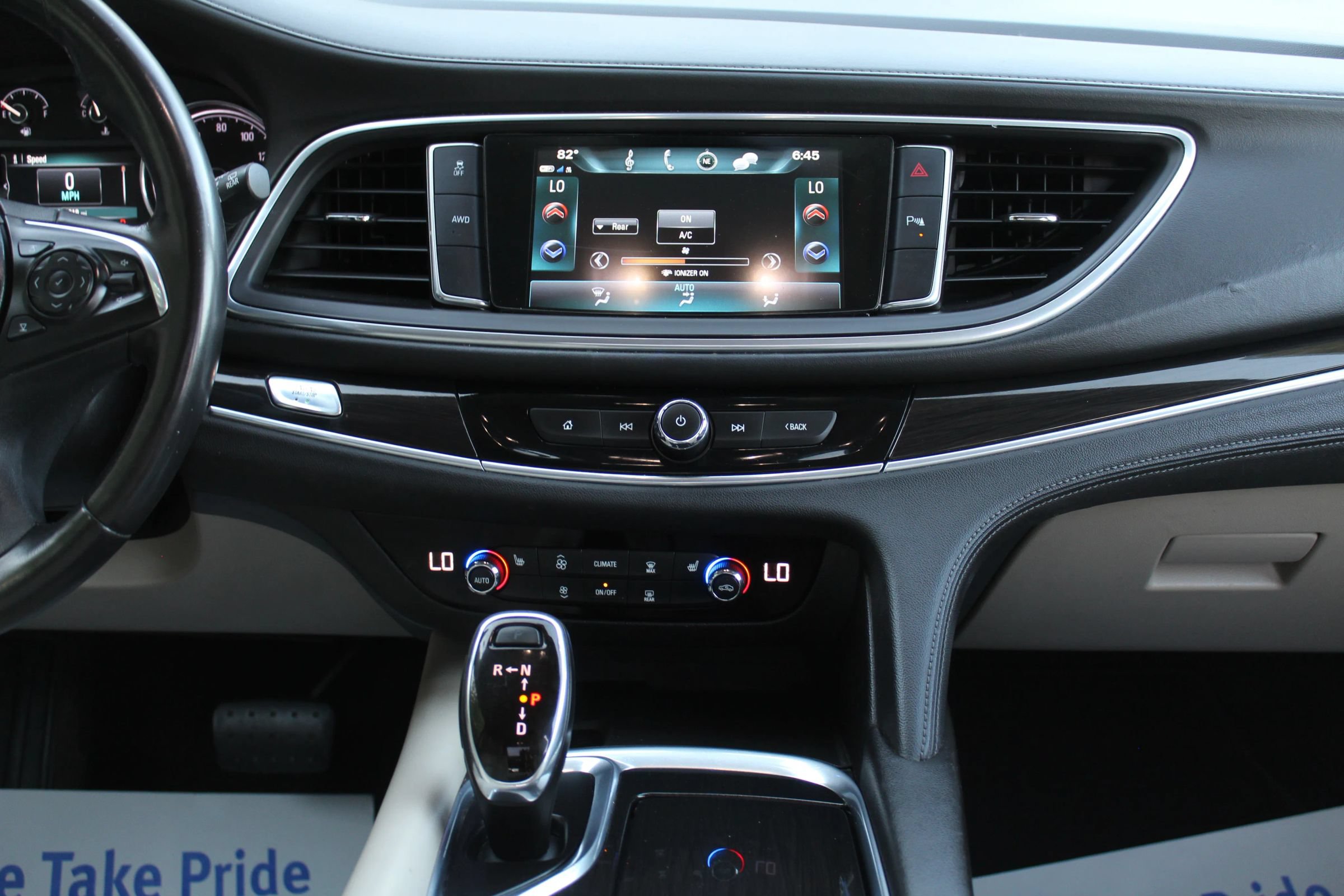 Used 2019 Buick Enclave Essence AWD/4WD image 22