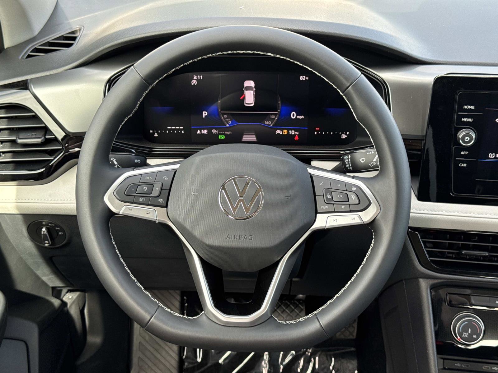 New 2026 Volkswagen Taos S image 10