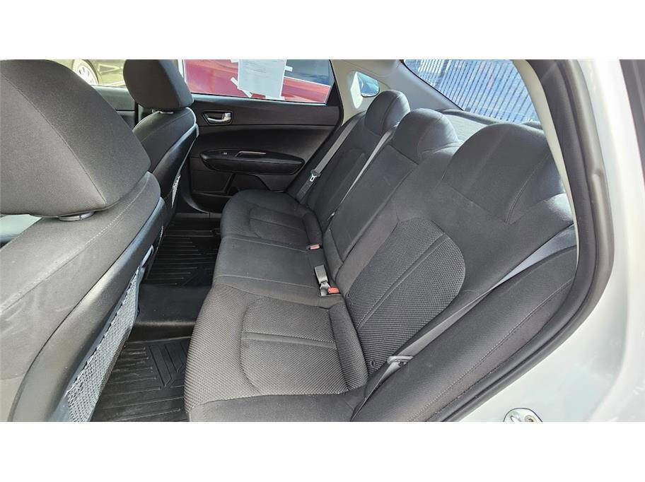 Used 2019 Kia Optima LX FWD image 18