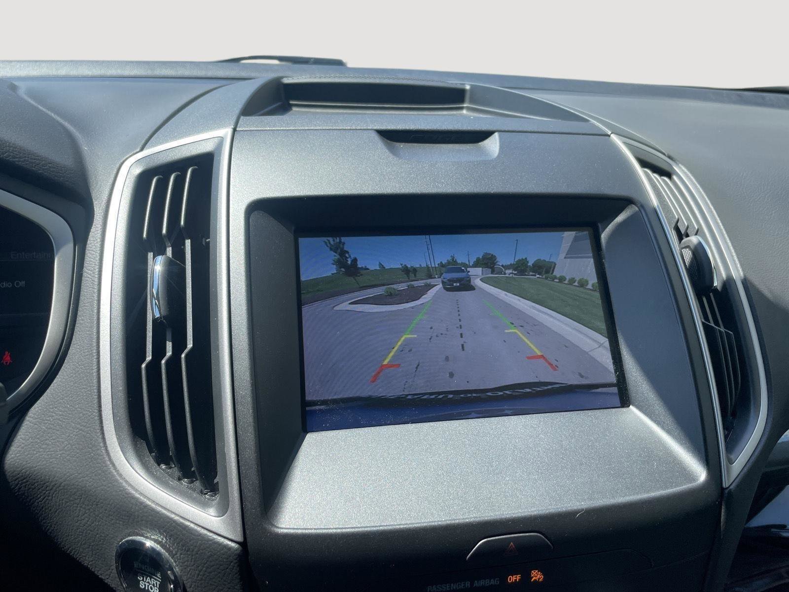 Used 2020 Ford Edge SEL FWD image 29