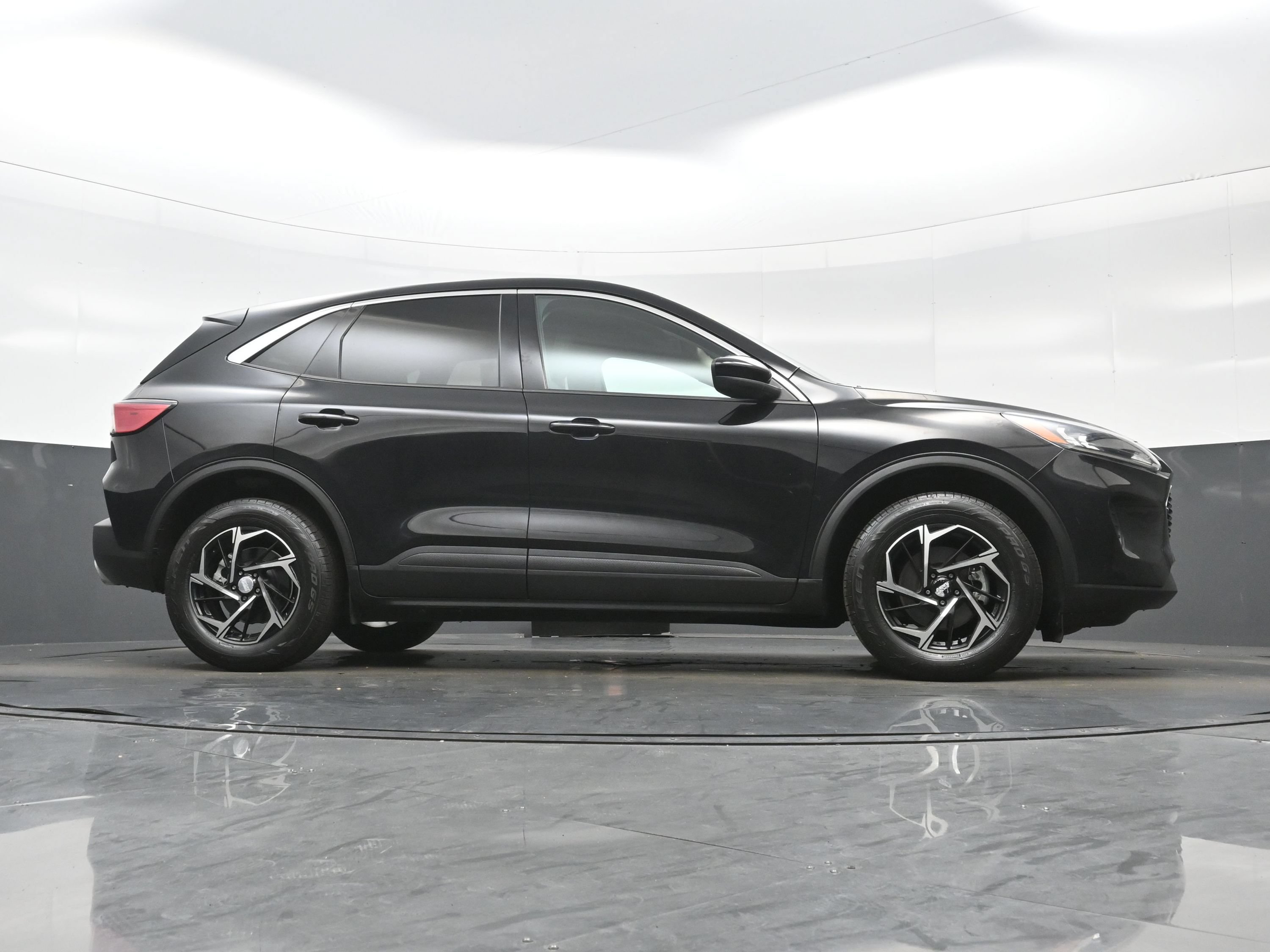 Used 2020 Ford Escape SE AWD/4WD image 31