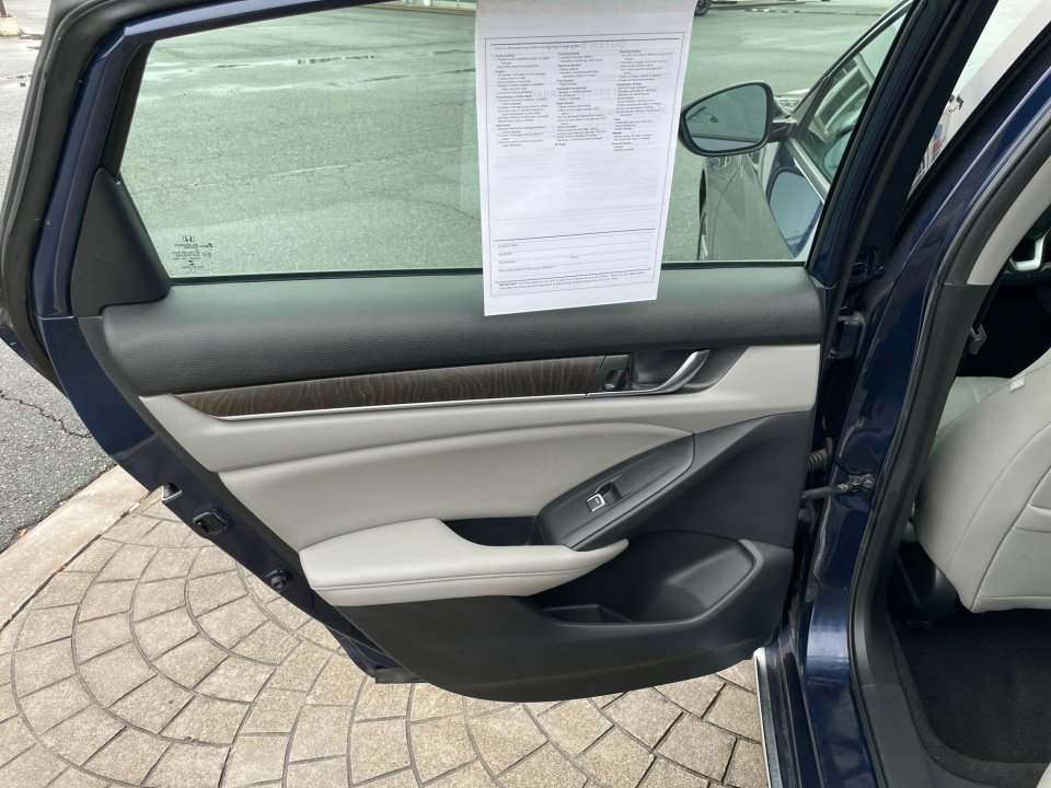 Used 2019 Honda Accord EX-L image 34