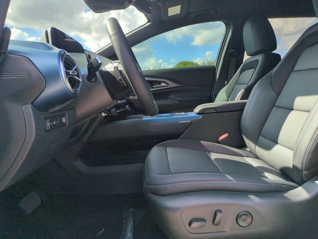 New 2026 Chevrolet Equinox EV LT AWD/4WD image 12