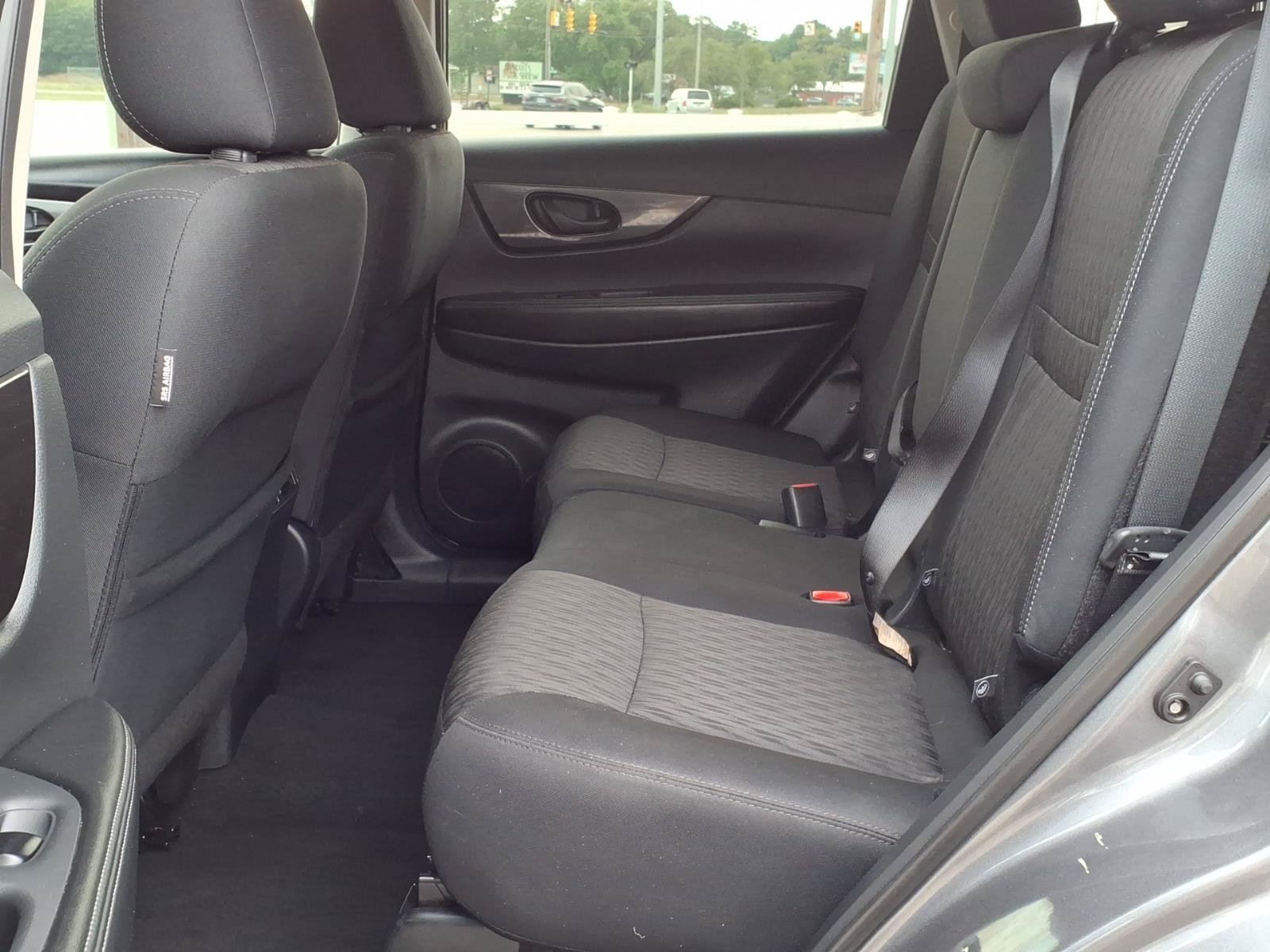 Used 2019 Nissan Rogue S AWD/4WD image 8