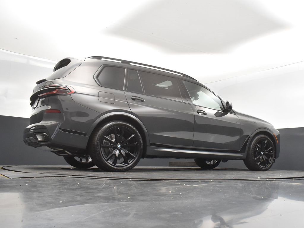 New 2026 BMW X7 xDrive40i w/ Executive Package image 45