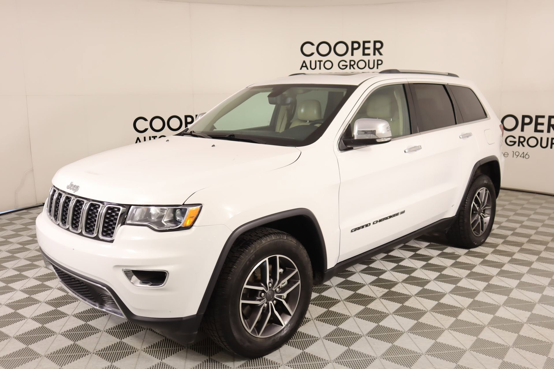 Used 2022 Jeep Grand Cherokee Limited RWD image 11