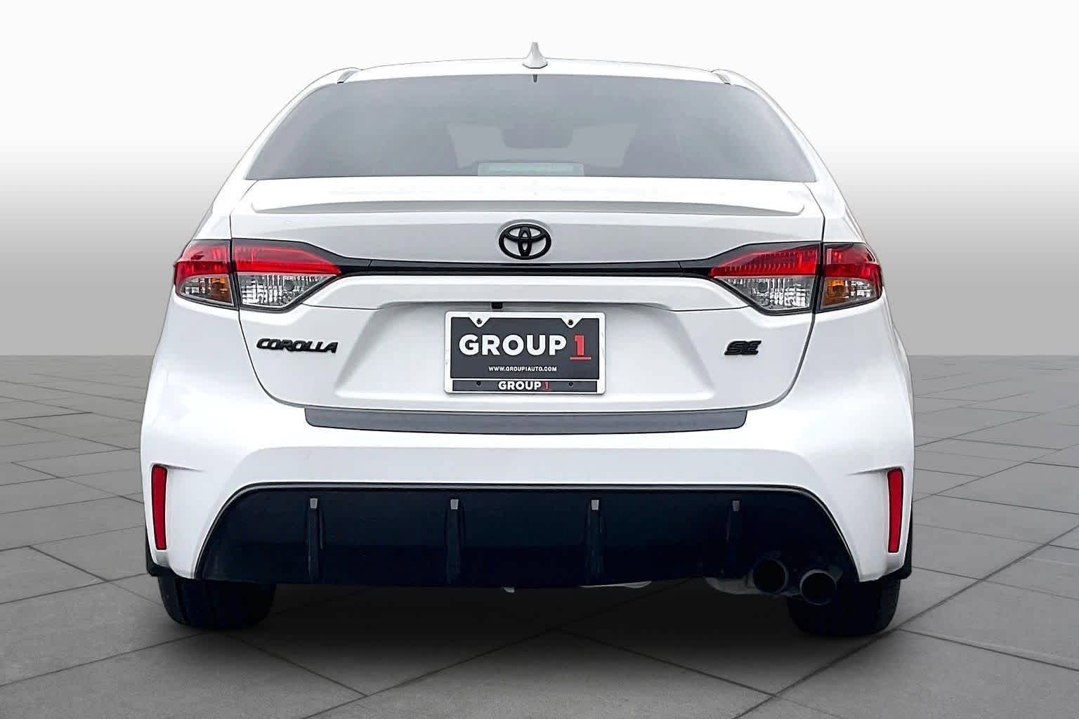 Used 2024 Toyota Corolla SE FWD image 5