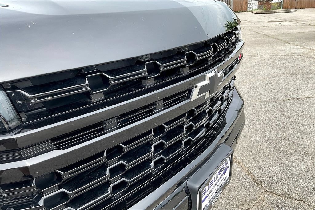 Used 2024 Chevrolet Tahoe Z71 w/ Luxury Package AWD/4WD image 26