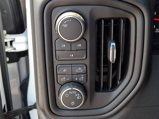 Used 2024 Chevrolet Silverado 2500 Custom w/ Custom Value Package AWD/4WD image 19