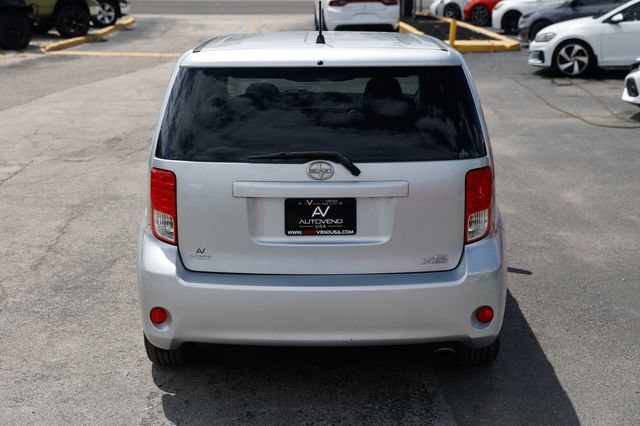 Used 2011 Scion xB FWD image 12