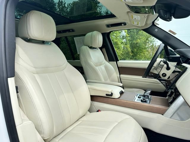 Certified 2023 Land Rover Range Rover SE AWD/4WD image 22