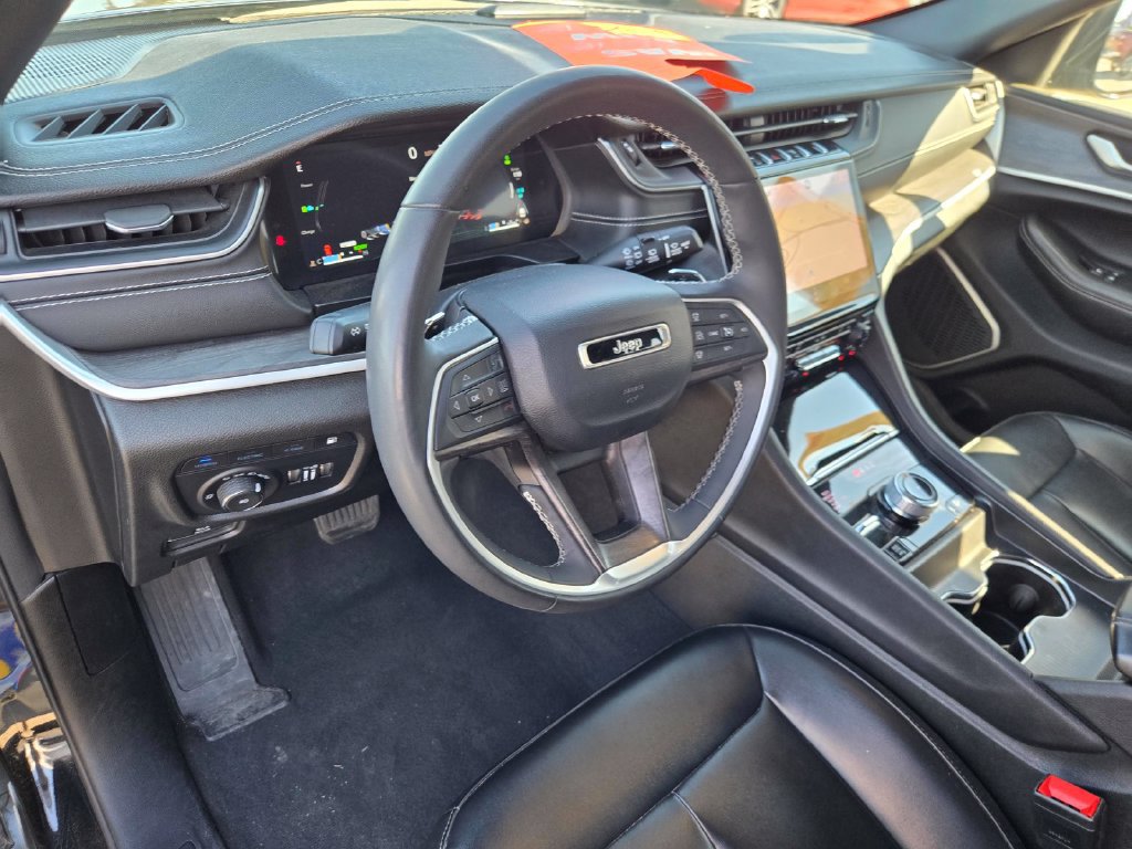 Used 2024 Jeep Grand Cherokee Limited 4xe AWD/4WD image 18