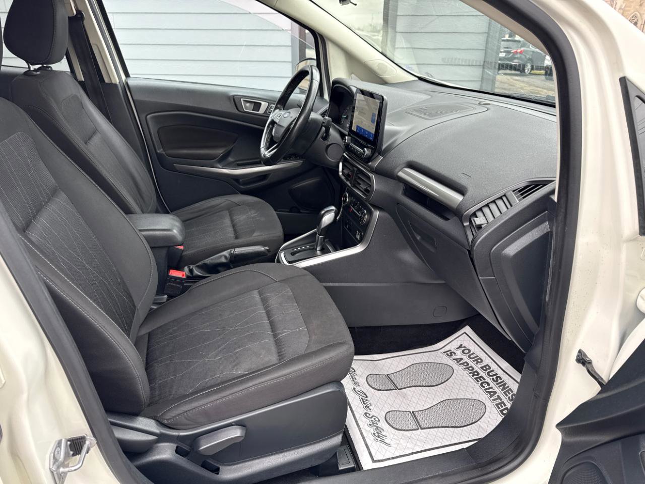 Used 2020 Ford EcoSport SE w/ SE Convenience Package image 8