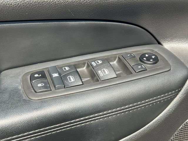 Used 2021 Jeep Grand Cherokee Laredo image 16