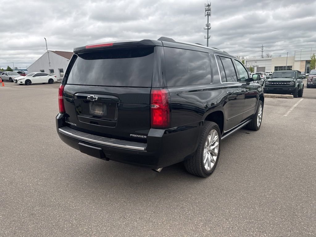 Used 2019 Chevrolet Suburban Premier w/ Premier Plus Edition AWD/4WD image 3