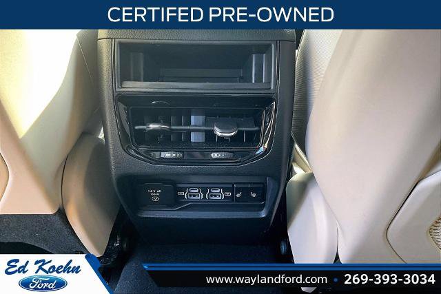 Used 2024 Jeep Grand Cherokee Limited AWD/4WD image 33