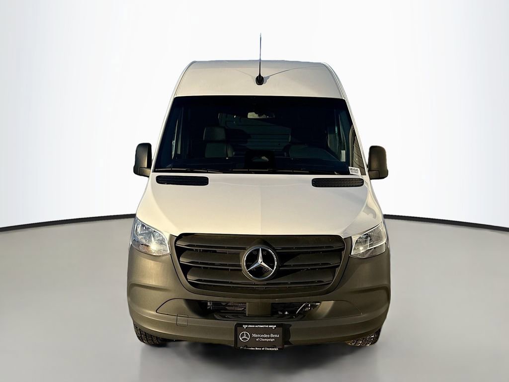 Used 2025 Mercedes-Benz Sprinter 2500 video 2