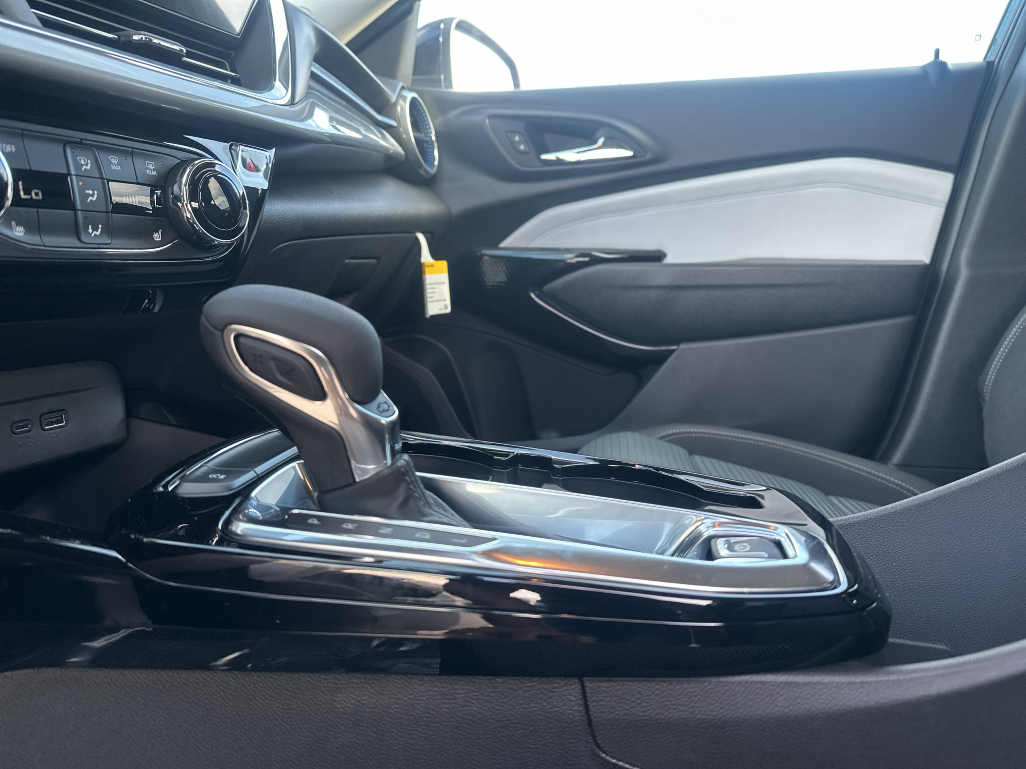 New 2026 Chevrolet Trax LT w/ Driver Confidence Package FWD image 18