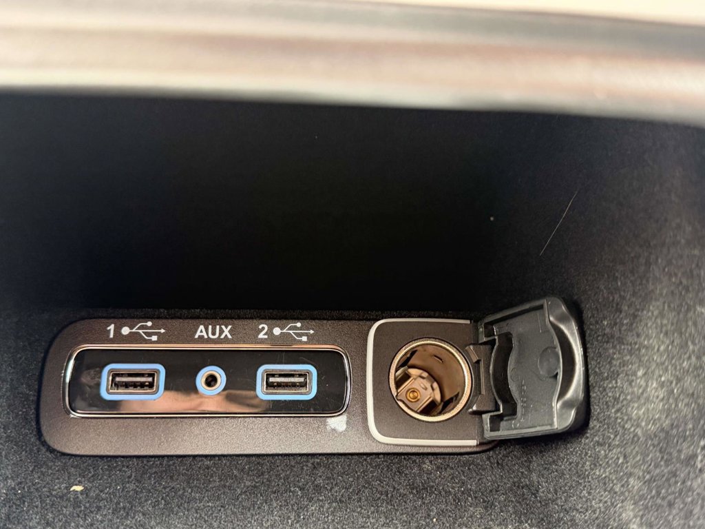 Used 2019 Jeep Grand Cherokee Limited AWD/4WD image 32