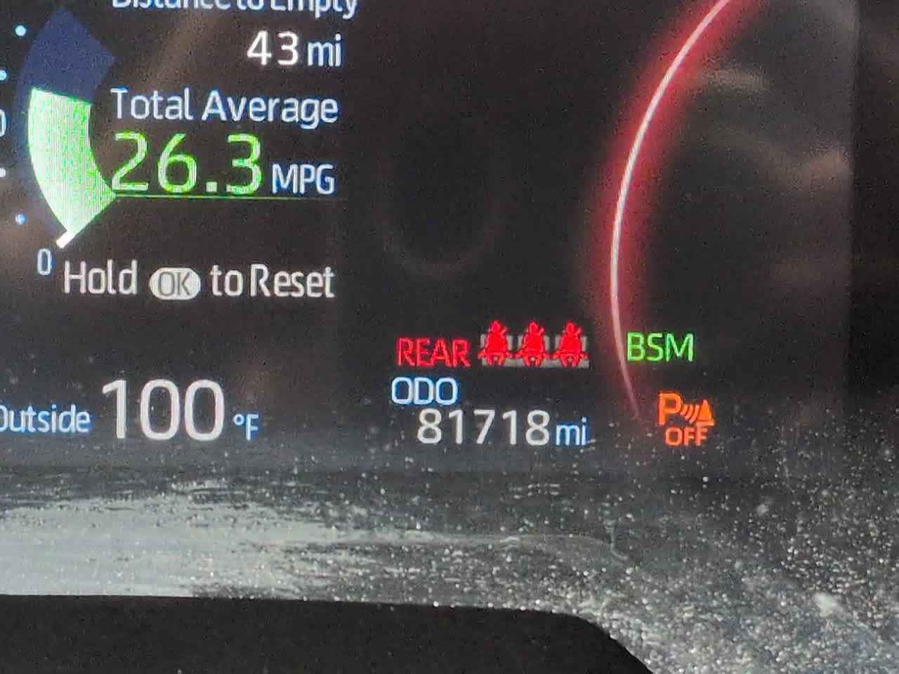 Used 2019 Toyota RAV4 Limited w/ Cold Weather Package FWD image 26