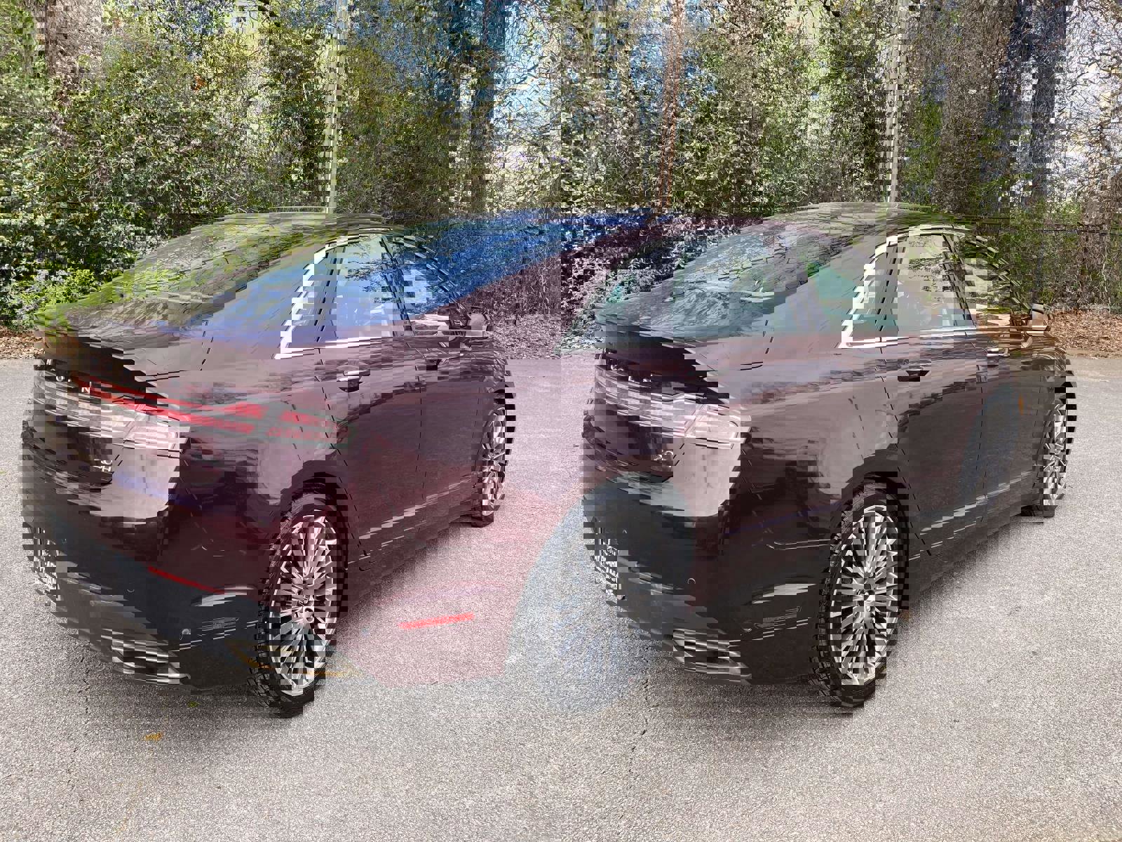 Used 2013 Lincoln MKZ Hybrid image 3