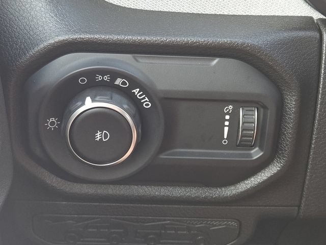 Used 2024 Jeep Wrangler Unlimited Sport AWD/4WD image 9
