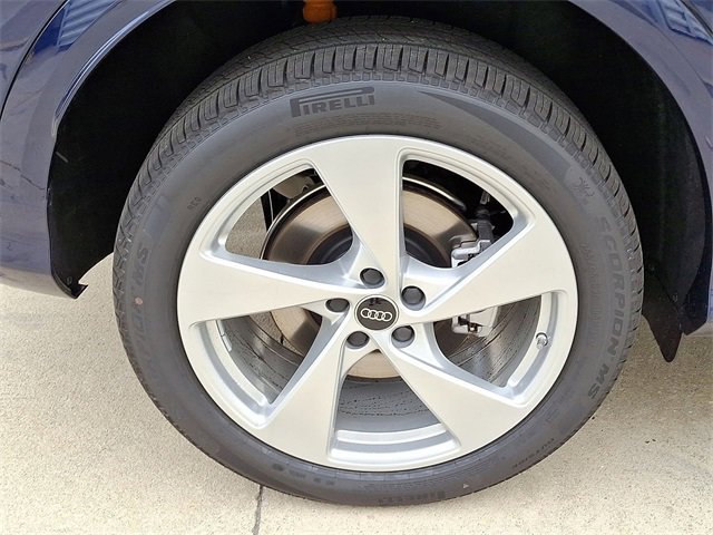 New 2025 Audi Q5 Premium Plus image 5