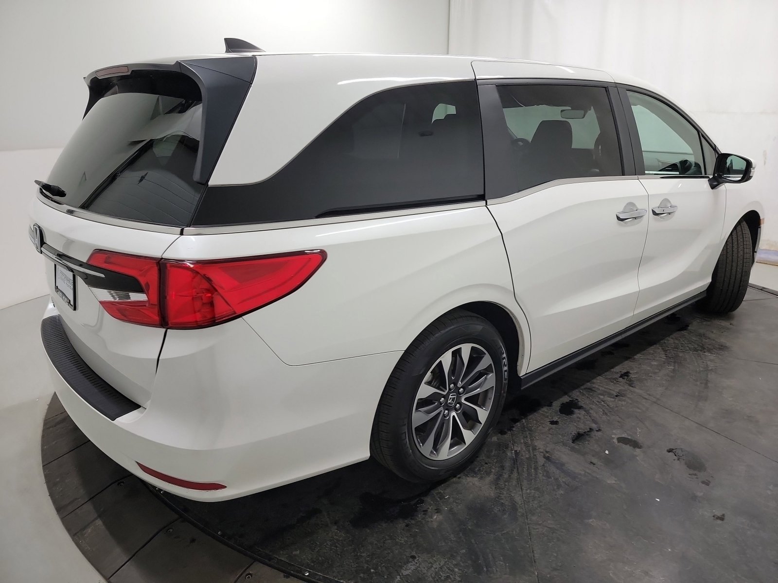 Used 2023 Honda Odyssey EX-L image 9